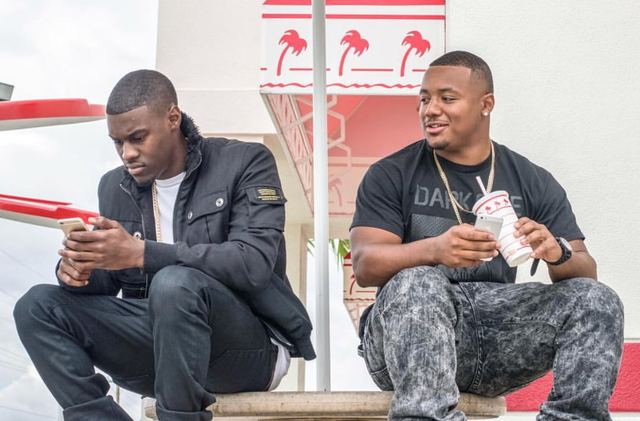 DAJAI — Fast-Food Exterior